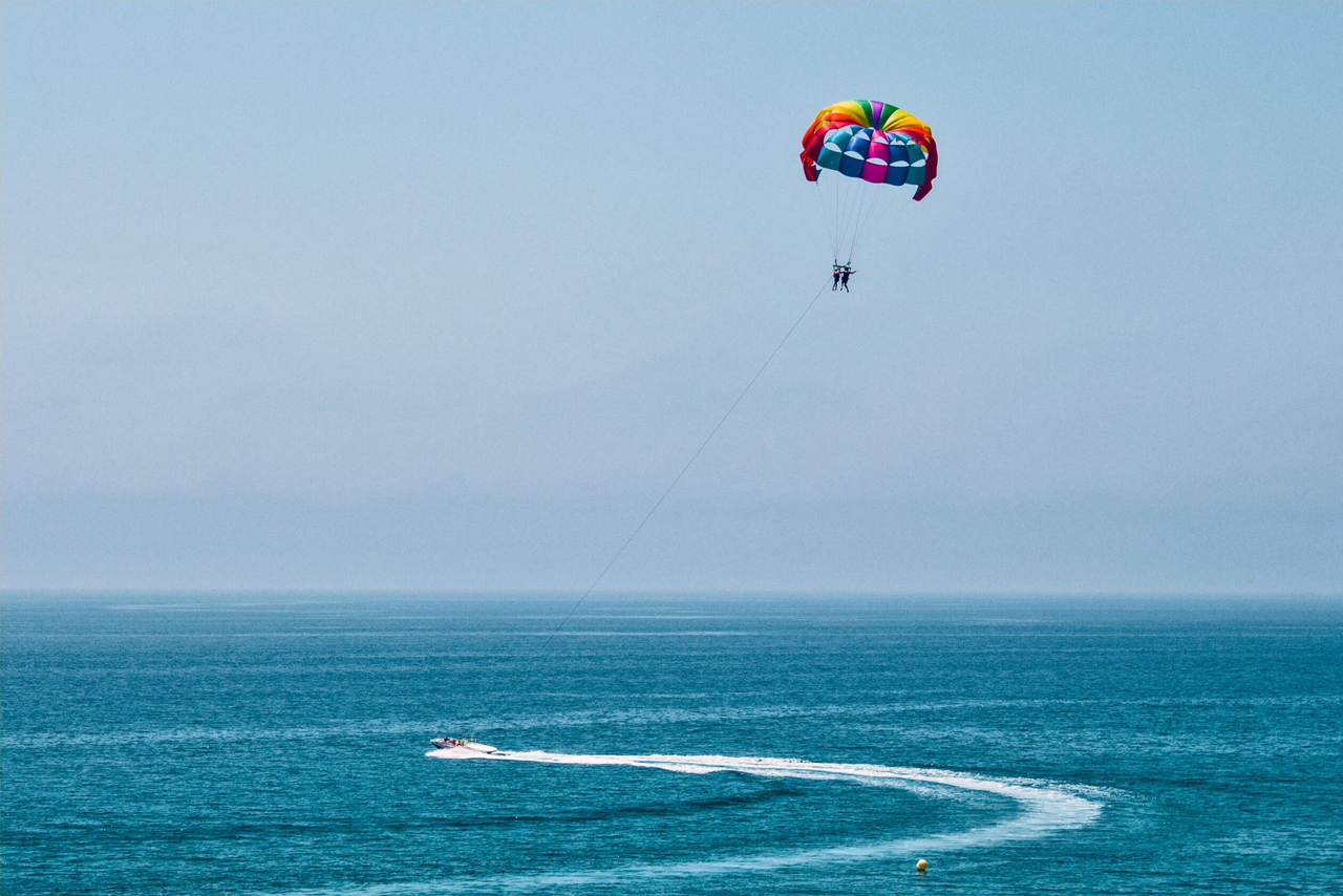 Is hang gliding or paragliding more fun?