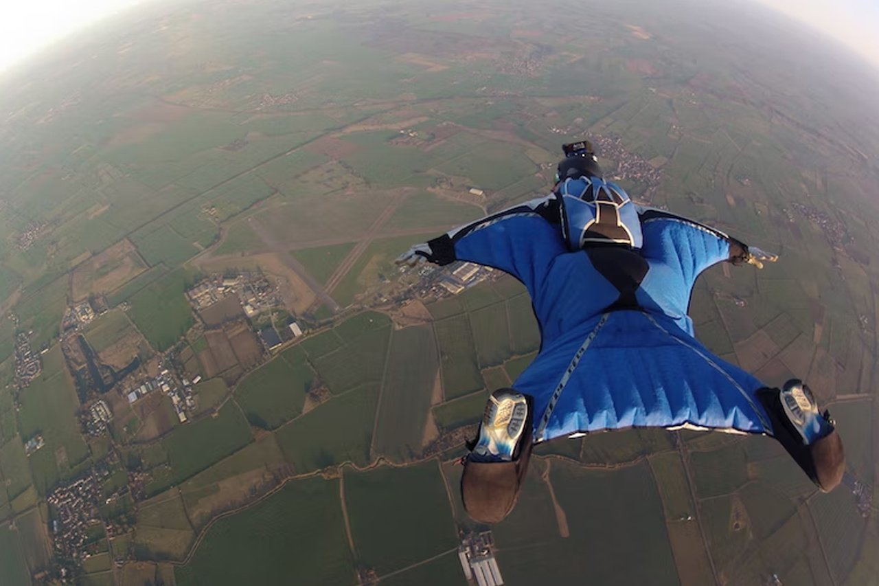 How Fast Do You Fall with a Wingsuit?